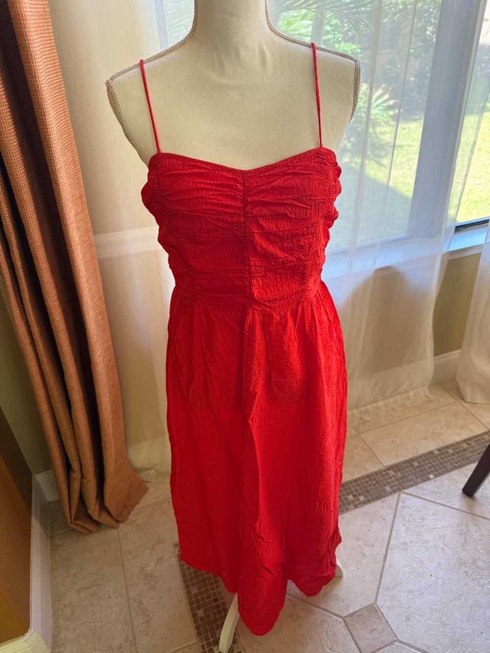Women’s Red Ruched Spaghetti Strap Dress